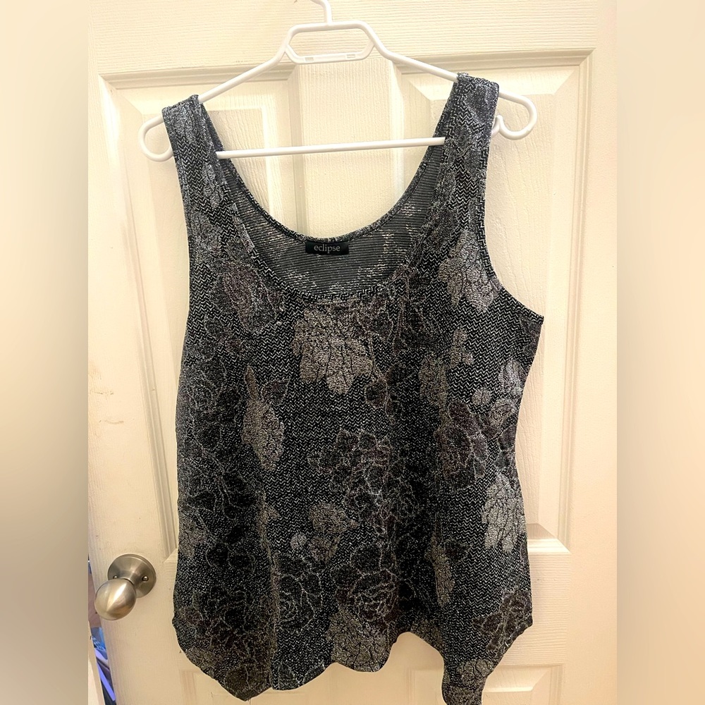 Xxl black sparkly floral top